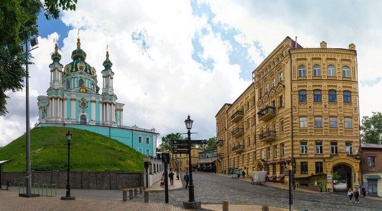 Киев вошел в рейтинг самых удобных городов для удаленной работы в 2021 году
